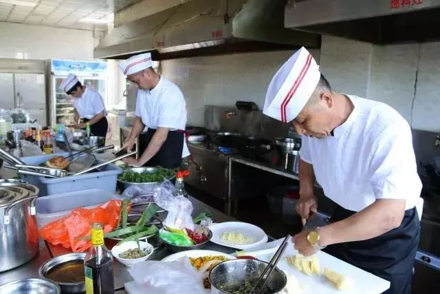 合川人才市场厨师招聘，探寻厨艺高手，打造美食盛宴